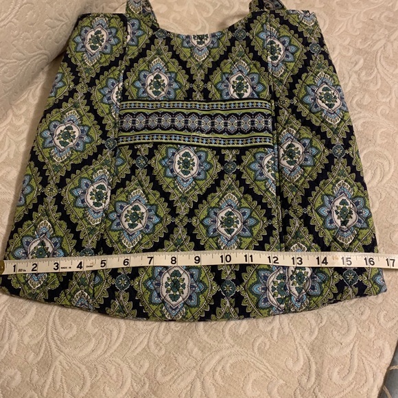 Vera Bradley Tote - Picture 5 of 9